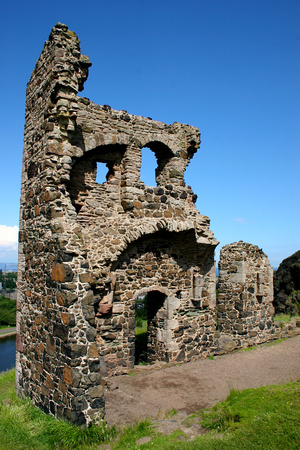 Chapel Ruins (~1410)